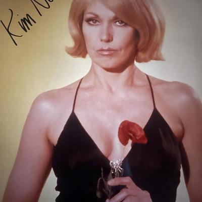 Kim Novak signed photo