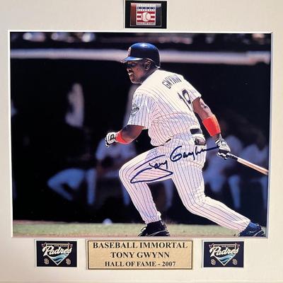 Tony Gwynn signed photo