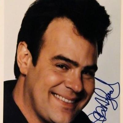 Dan Akroyd signed portrait photo 