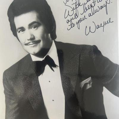 Wayne Newton signed photo 