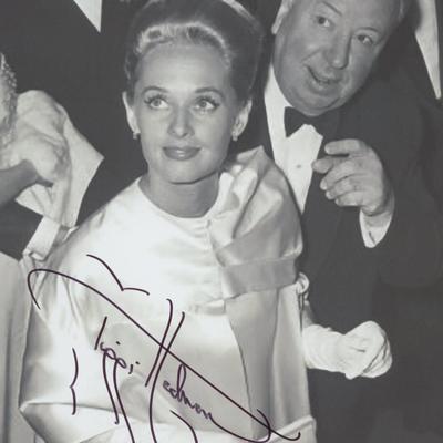 Tippi Hedren signed photo