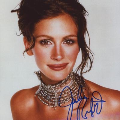 Julia Roberts signed photo