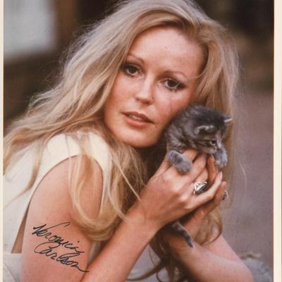 Veronica Carlson signed photo