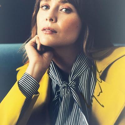 Elizabeth Olsen signed photo