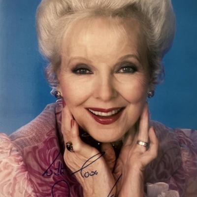 Anna Lee signed photo