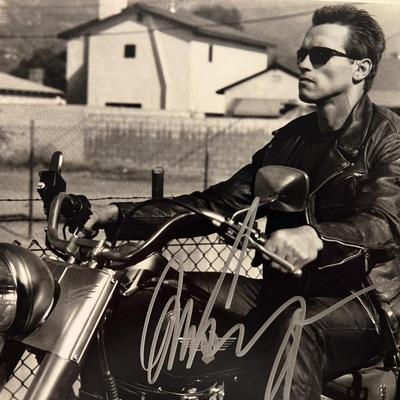 The Terminator Arnold Schwarzenegger signed photo 