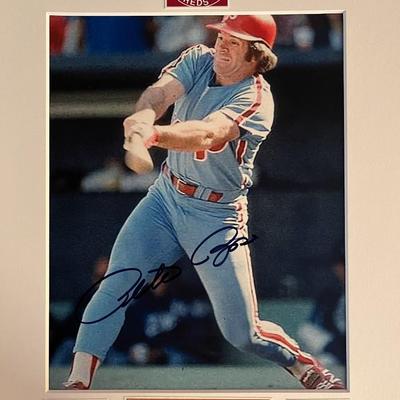 Pete Rose signed photo
