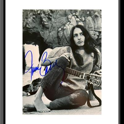 Musician Joan Baez signed photo. GFA Authenticated