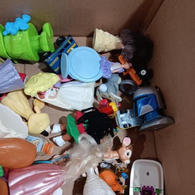 A LARGE COLLECTION OF EARLIER HAPPY MEAL TOYS (3)