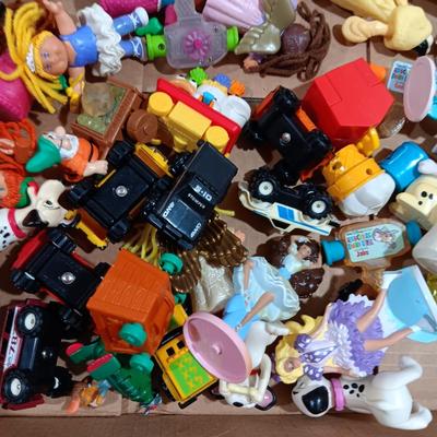 A LARGE COLLECTION OF EARLIER HAPPY MEAL TOYS (3)