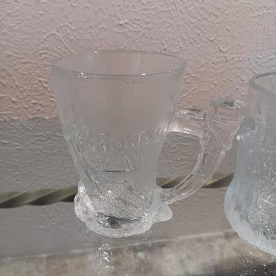 50's STYLE MCDONALD'S BUILDING, 1978 GARFIELD GLASSES AND FLINTSTONES GLASSES