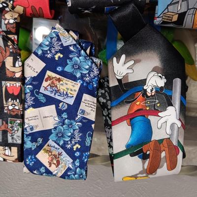 LIKE NEW CARTOON CHARACTER NECKTIES (1)