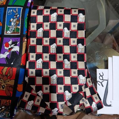 LIKE NEW CARTOON CHARACTER NECKTIES (1)