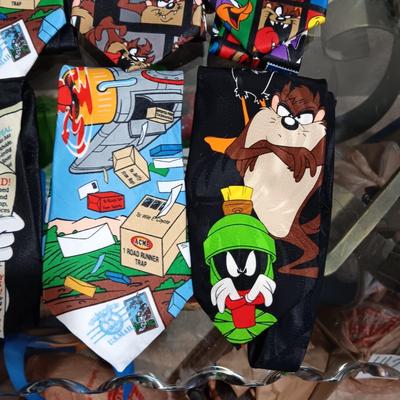 LIKE NEW CARTOON CHARACTER NECKTIES (2)