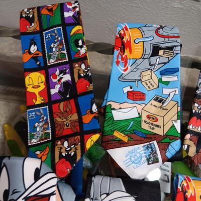 LIKE NEW CARTOON CHARACTER NECKTIES (2)
