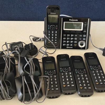 Panasonic 5 Phones with Bases