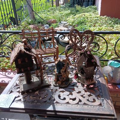 2 BIRDHOUSES AND 2 PIECES OF DOLL FURNITURE