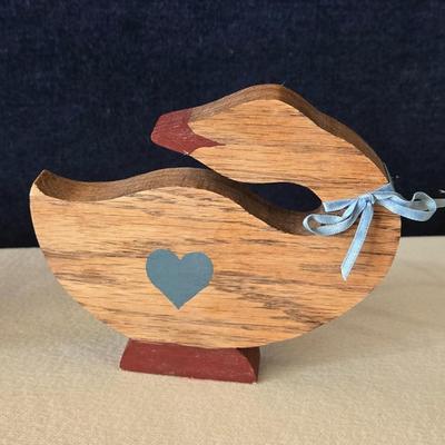 Vintage County Cottage Geese Deco
