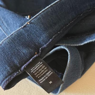 (2) Jeggins