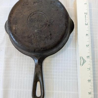 No. 3 Griswold Cast Iron Pan