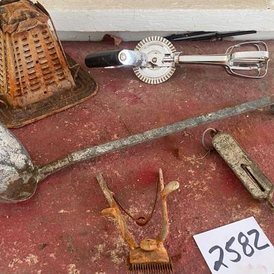 Vintage Kitchen Lot