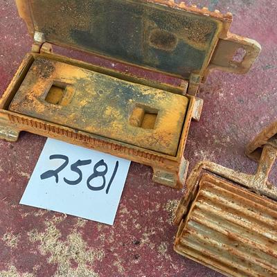 Antique Shepard Fluting Iron