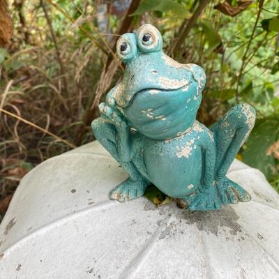 Frog Yard Decor