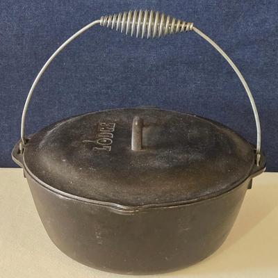 Lodge Dutch Oven