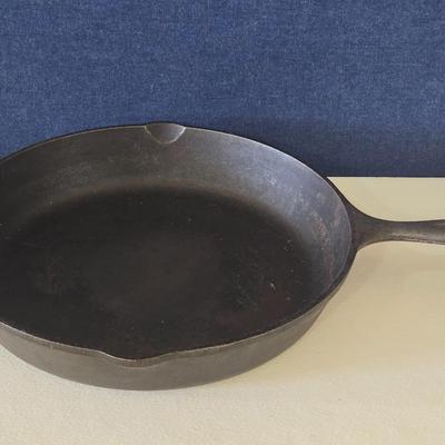 12" Lodge Cast Iron Skillet