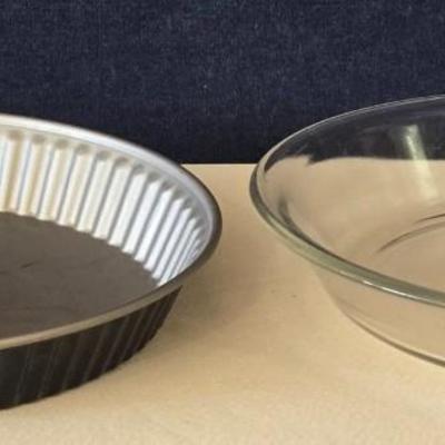 PYREX Pie Plate and Tart Pan