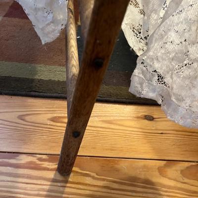 Lot 454 Antique screen