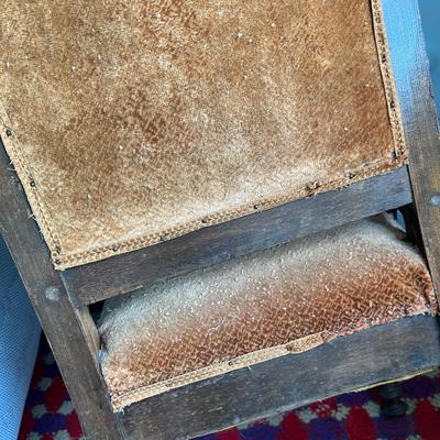 Lot 455 Eastlake Side Chair