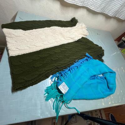 Lot 460 Scarves/ wraps