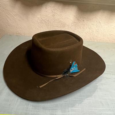 Lot 466 Vintage cattleman's hat