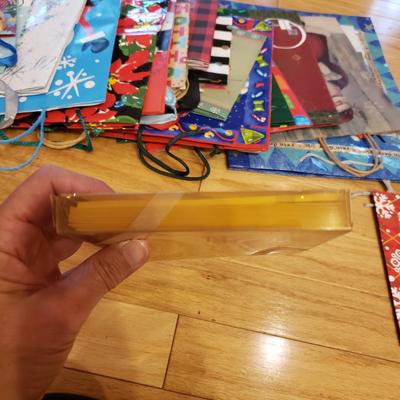 Handmade Holiday Cards, Gift Wrapping and More (LLR-KD)