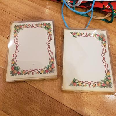 Handmade Holiday Cards, Gift Wrapping and More (LLR-KD)