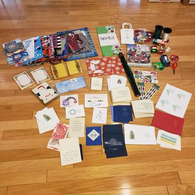 Handmade Holiday Cards, Gift Wrapping and More (LLR-KD)