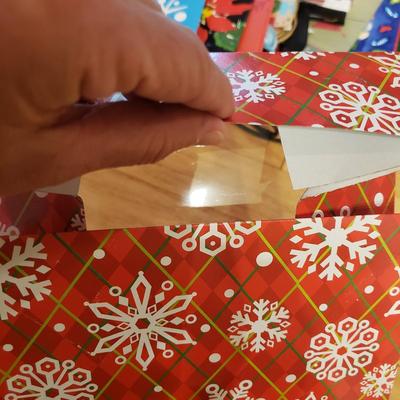 Handmade Holiday Cards, Gift Wrapping and More (LLR-KD)