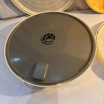 Sodastream and American Harvest Snackmaster Dehydrator (K-DZ)