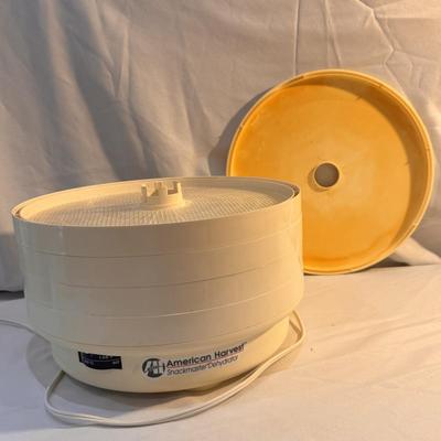 Sodastream and American Harvest Snackmaster Dehydrator (K-DZ)
