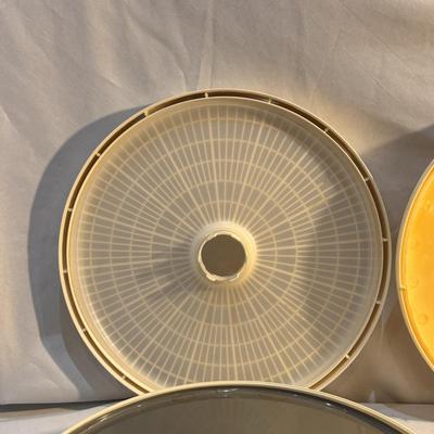 Sodastream and American Harvest Snackmaster Dehydrator (K-DZ)