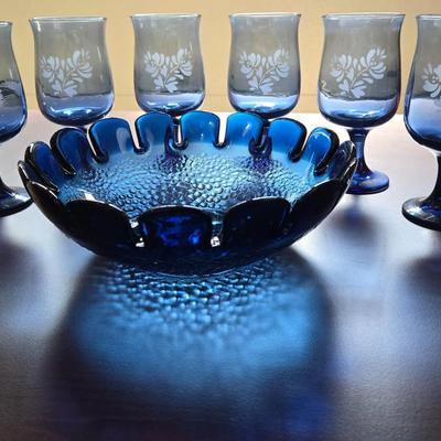 PFALTZGRAFF Wine Glasses and Blue Hobnail Bowl