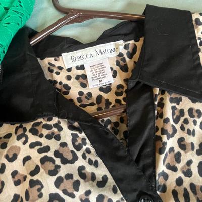 Lot 482 Ladies blouses