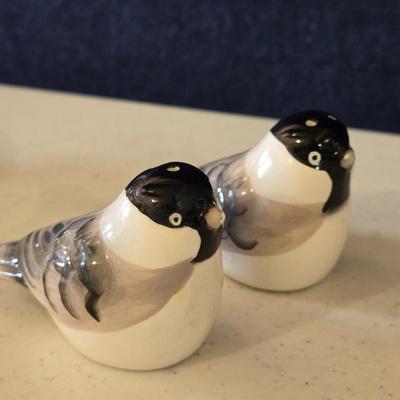 Carnival Glass Yellow Grape Dish and Bird Salt & Pepper Shakers
