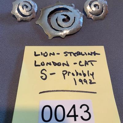 London Hallmarked Sterling Brooch & Matching Earrings