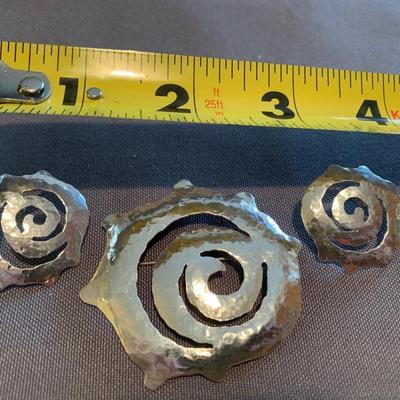 London Hallmarked Sterling Brooch & Matching Earrings