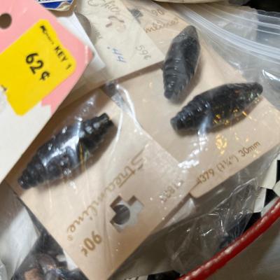 Lot 496 Buttons