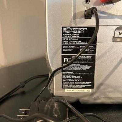 EMERSON MP3 KARAOKE MACHINE, MANY STEREO/ELECTRONIC CABLES & 2 CD CARRY CASES