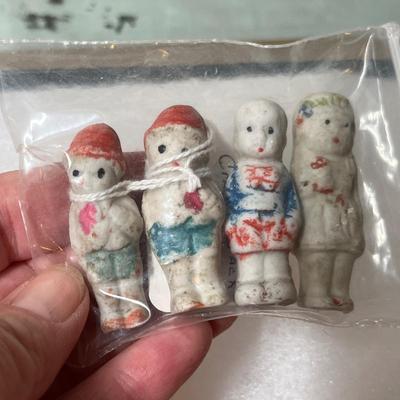 Lot 512 Lot of bisque dolls
