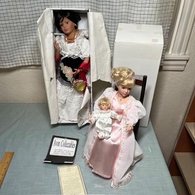 Lot 516 Women Dolls NIB